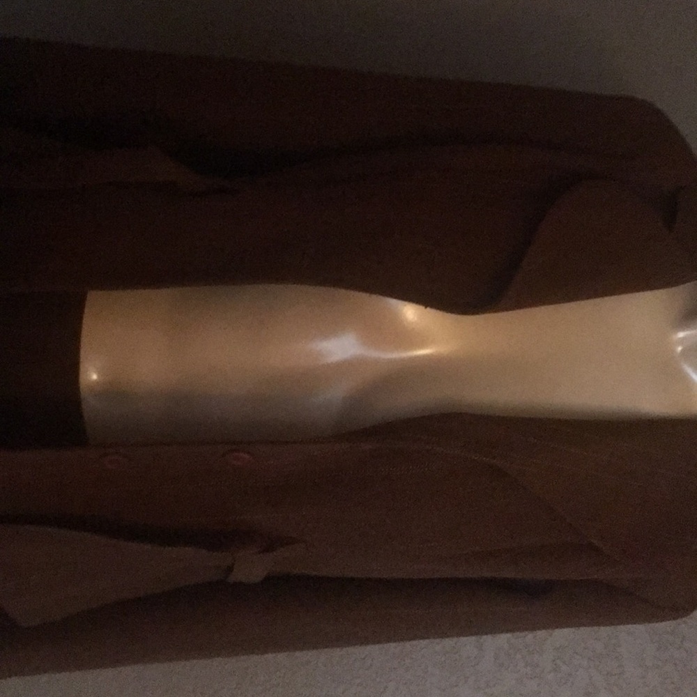 Suit - Picture 2 of 3
